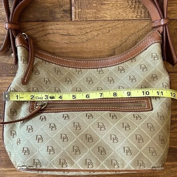 Dooney & Bourke Shoulder Bag Monogrammed Canvas Leather Trimmed Brown Tan - Picture 11 of 14